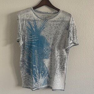Men’s Large Scott Free Collection White Heather Graphic T-Shirt with Blue Print